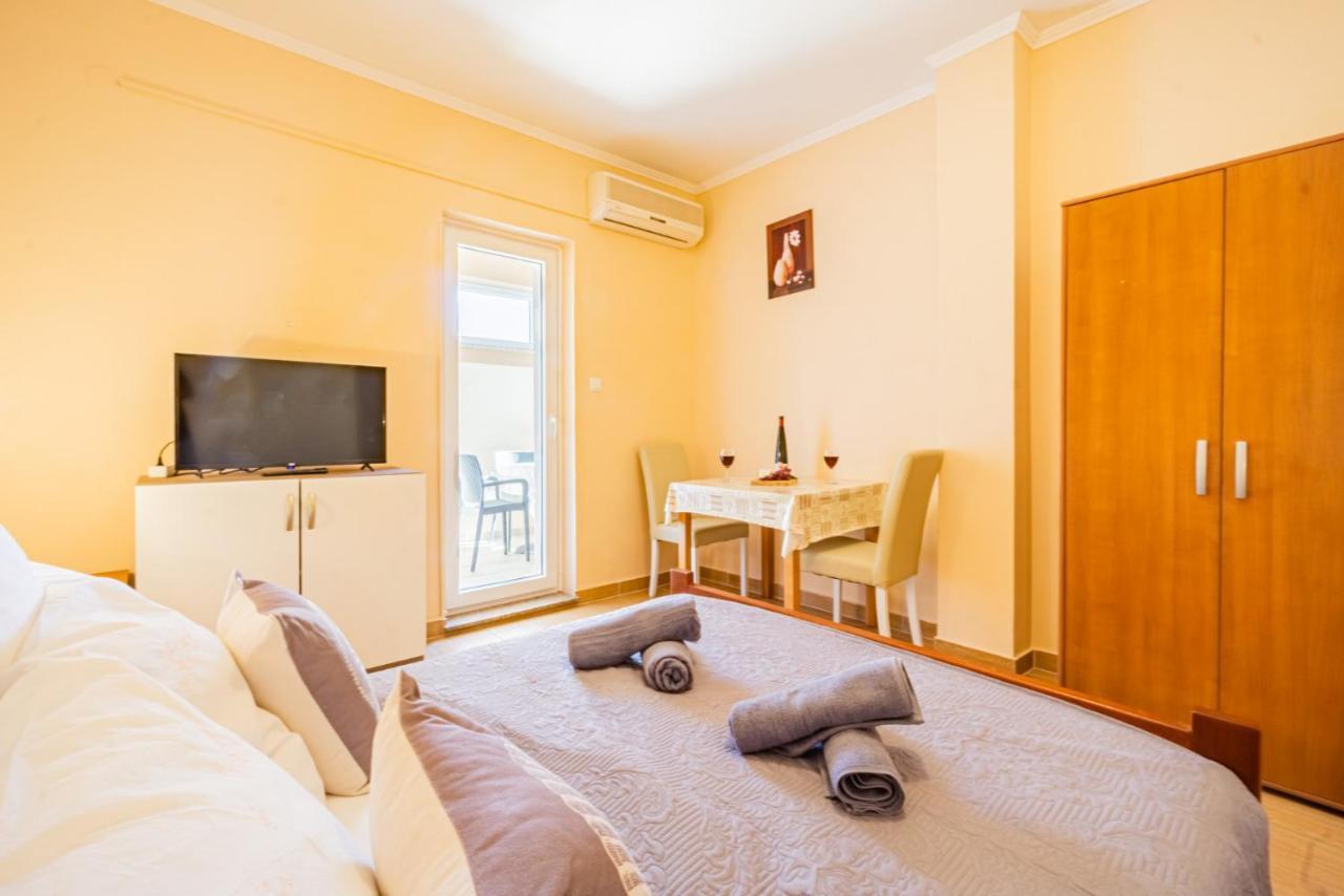 Apartament Kustic At The Beach Metajna Zewnętrze zdjęcie